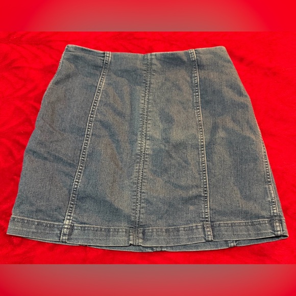FREE PEOPLE SIZE 8 Perfect Condition Denim Skirt C Pictures 4 Measurements 😍🥰❤️ - Picture 8 of 11